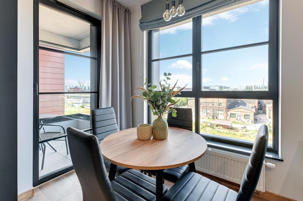 Doki Living & Foodhall By Downtown Apartments Gdańsk Exteriör bild