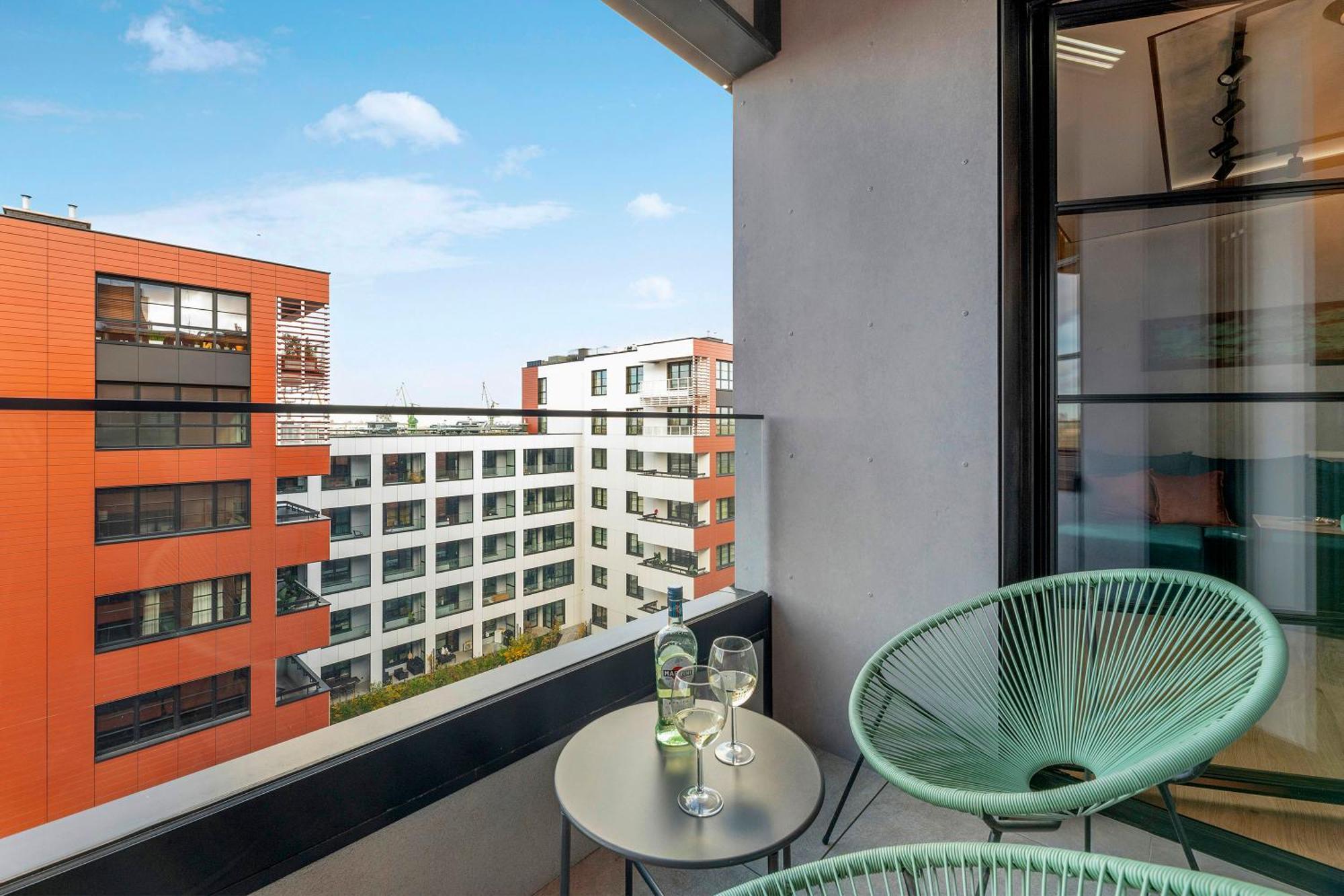 Doki Living & Foodhall By Downtown Apartments Gdańsk Exteriör bild