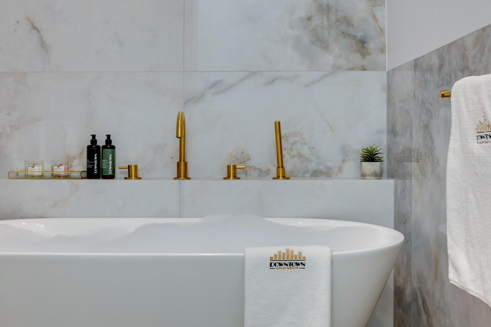 Doki Living & Foodhall By Downtown Apartments Gdańsk Rum bild